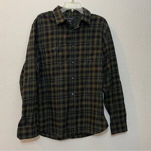 Banana Republic Men’s Green Plaid Cotton Flannel Button Down Shirt